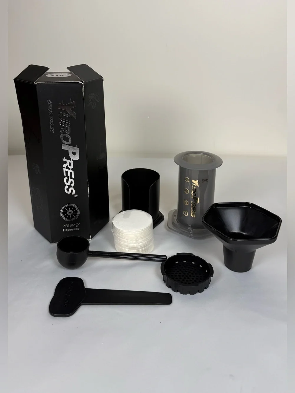 Portable French Press Coffee Maker 240ml – Espresso Anywhere Anytime 🌍